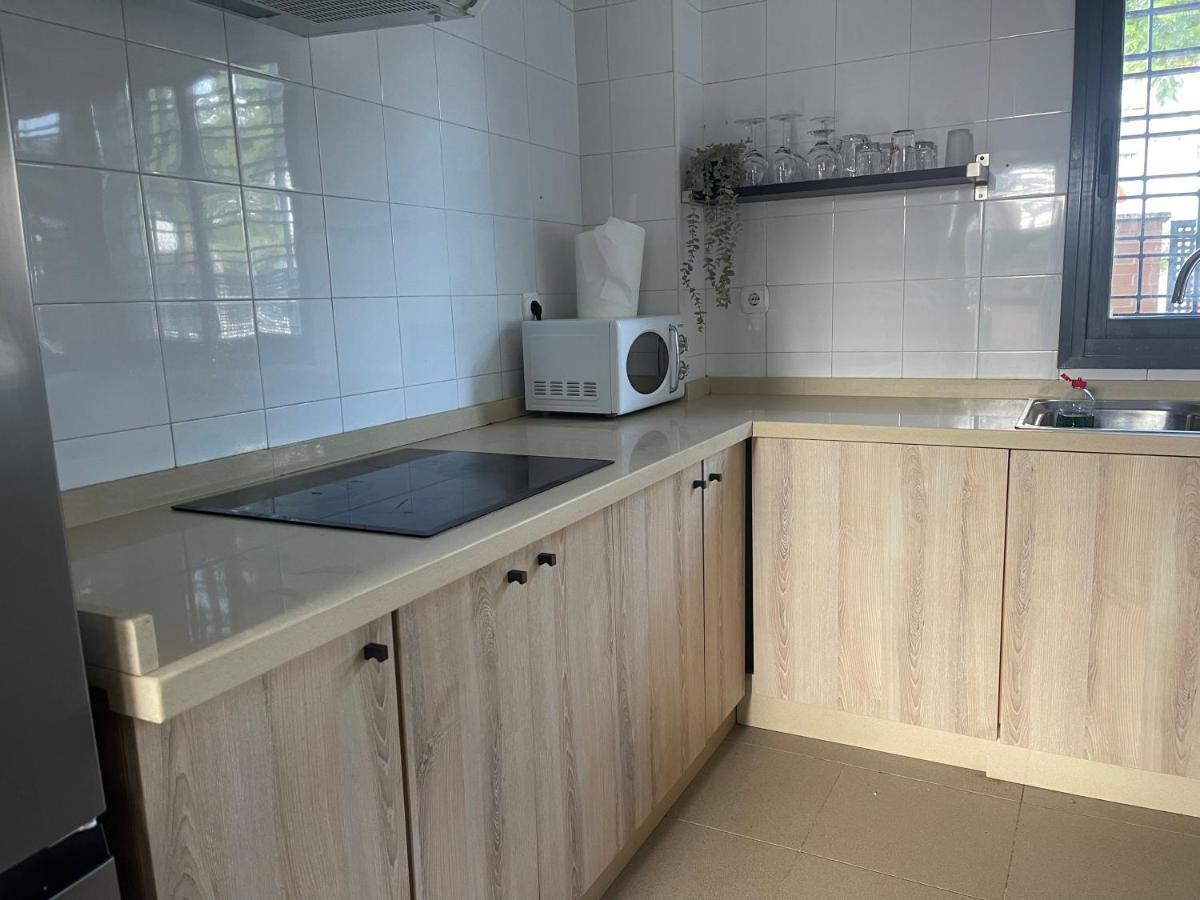 Stelarium-Suite Con Bano Privado En Casa Compartida-Uebica2 Mairena del Aljarafe Exterior foto