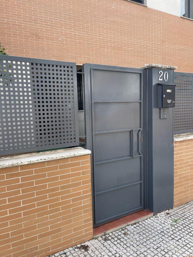 Stelarium-Suite Con Bano Privado En Casa Compartida-Uebica2 Mairena del Aljarafe Exterior foto