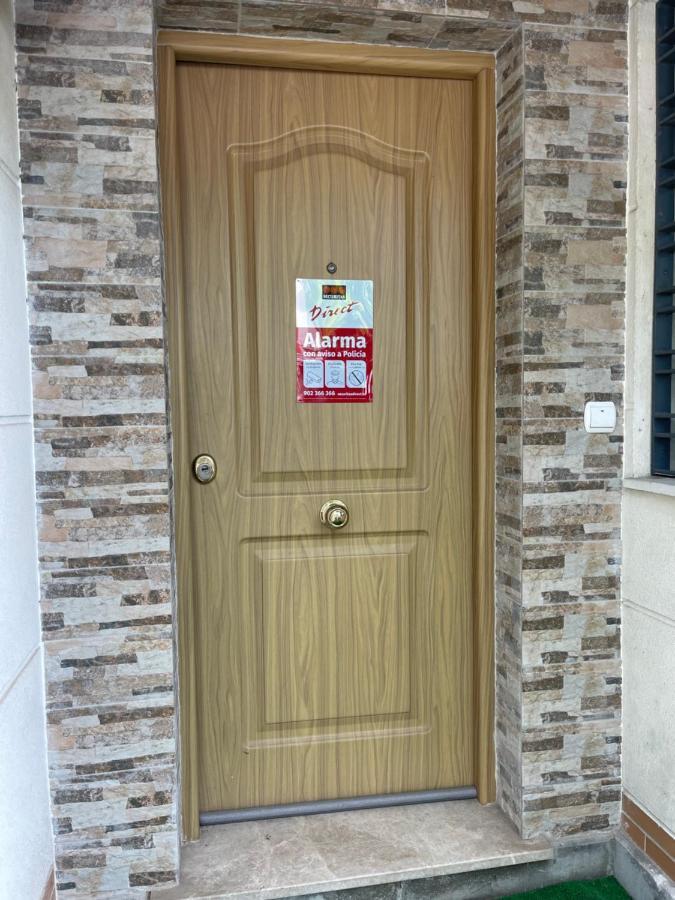 Stelarium-Suite Con Bano Privado En Casa Compartida-Uebica2 Mairena del Aljarafe Exterior foto