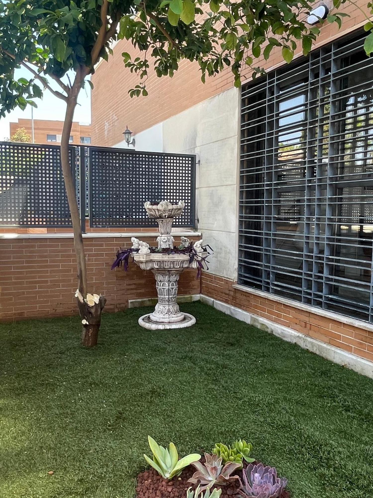 Stelarium-Suite Con Bano Privado En Casa Compartida-Uebica2 Mairena del Aljarafe Exterior foto