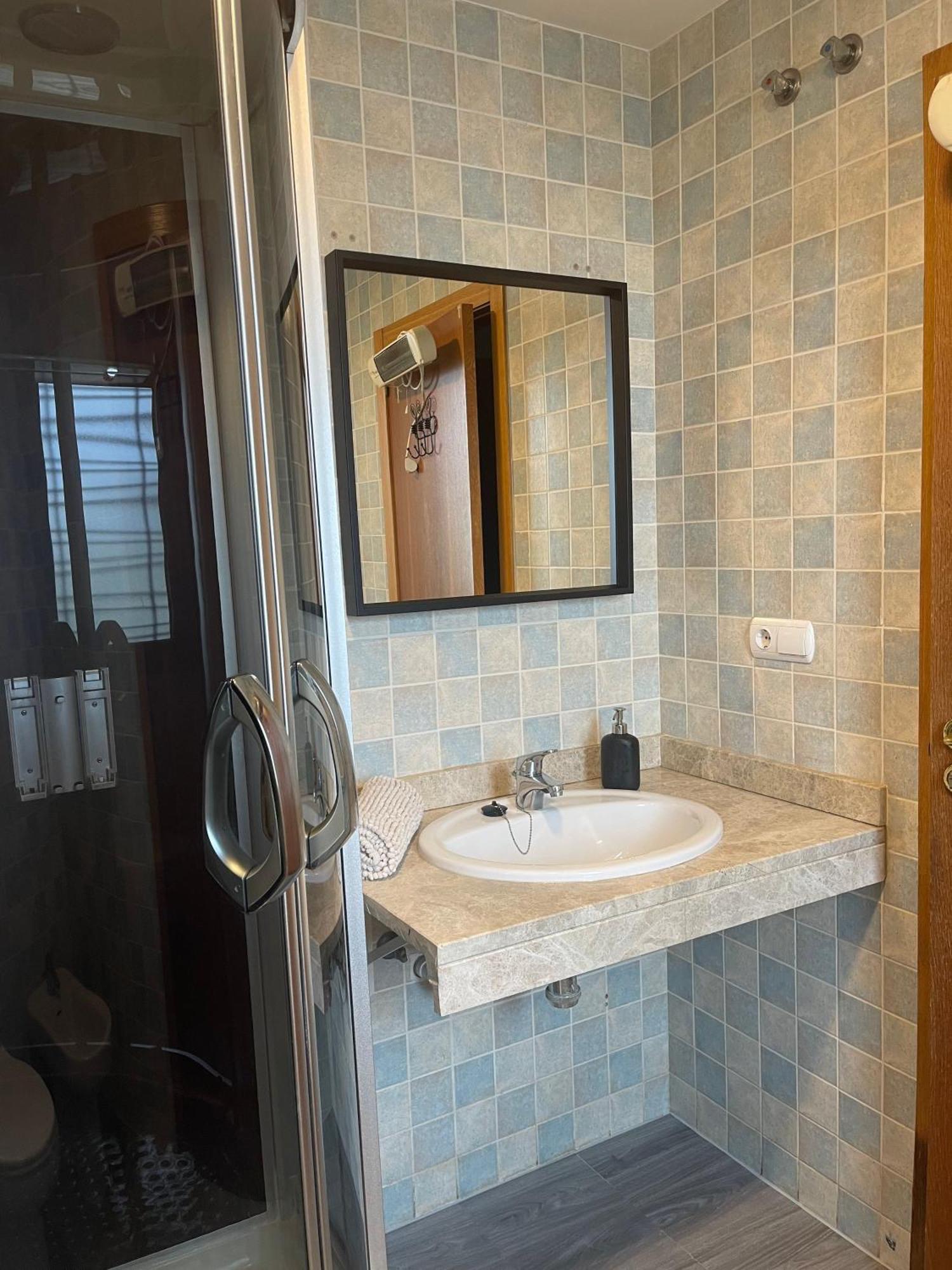 Stelarium-Suite Con Bano Privado En Casa Compartida-Uebica2 Mairena del Aljarafe Exterior foto
